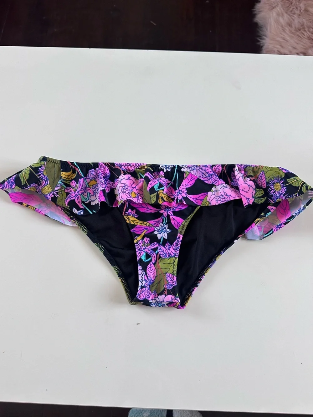 Victoria's Secret The Classic Hipster Tapestry ruffle Floral Bikini Bottom Sz m
